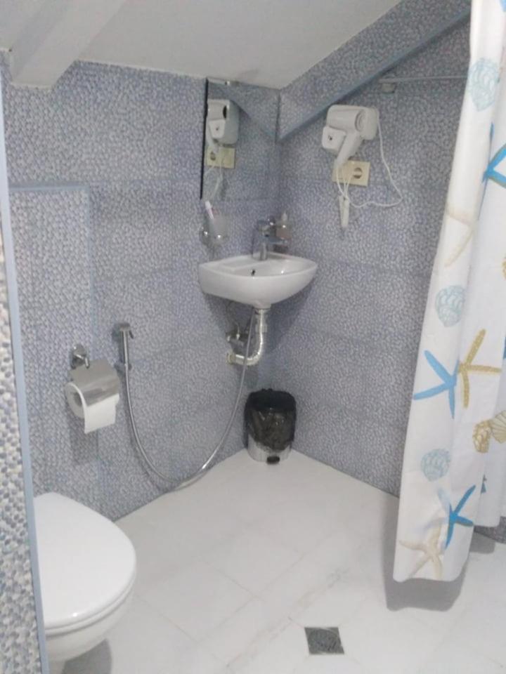 Hotel Alismereti Zekari Kültér fotó